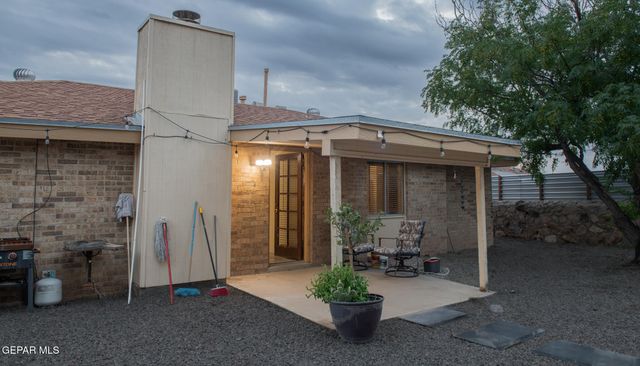 7305 LAKEHURST Road, El Paso, TX 79912