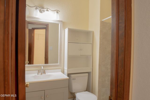 7305 LAKEHURST Road, El Paso, TX 79912