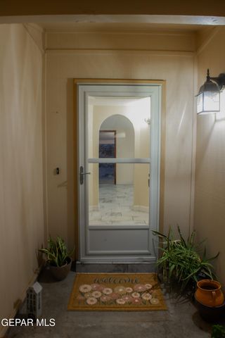 7305 LAKEHURST Road, El Paso, TX 79912