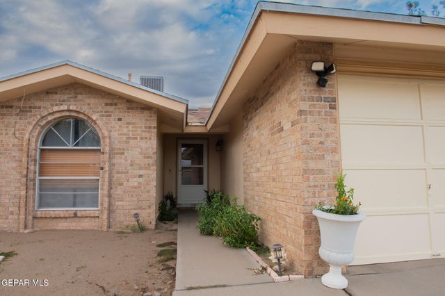 7305 LAKEHURST Road, El Paso, TX 79912
