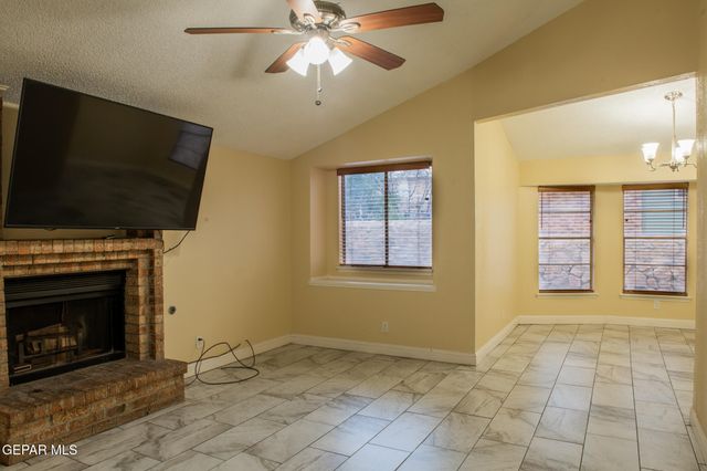 7305 LAKEHURST Road, El Paso, TX 79912