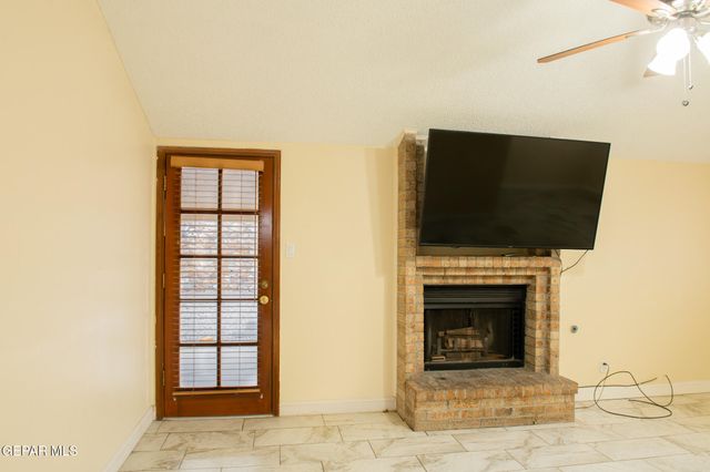 7305 LAKEHURST Road, El Paso, TX 79912