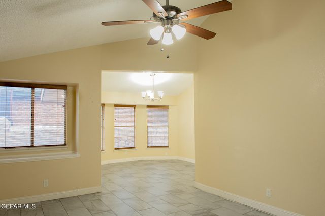 7305 LAKEHURST Road, El Paso, TX 79912