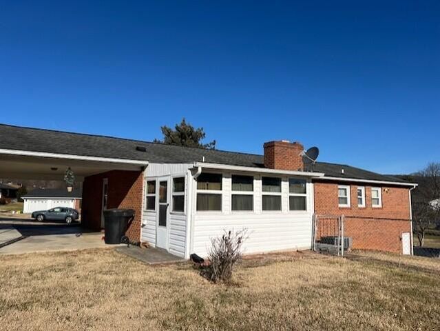 3519 McDaniel DR, Salem, VA 24153