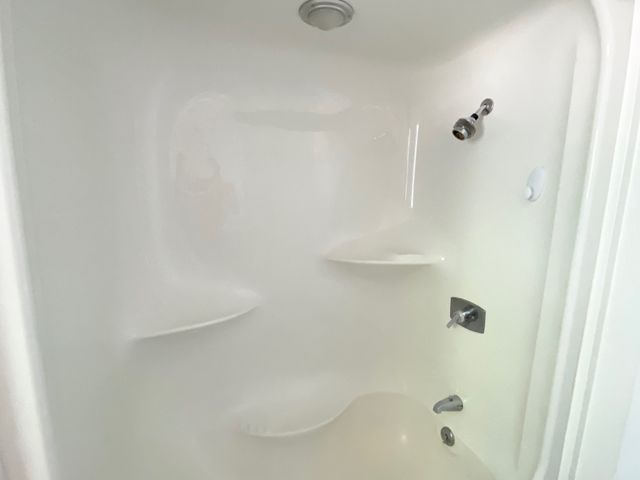 106 W Decatur Street, Ennis, TX 75119