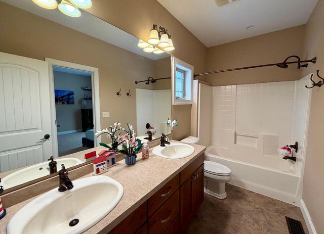 1320 Whiting Road NW 88, Bemidji, MN 56601