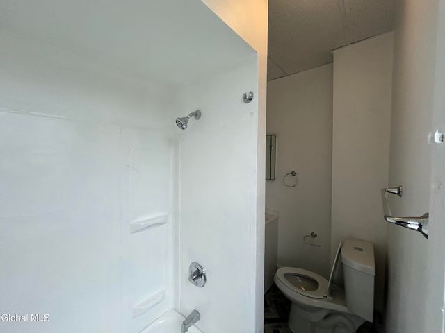 663 2nd Avenue 2S, Troy, NY 12182