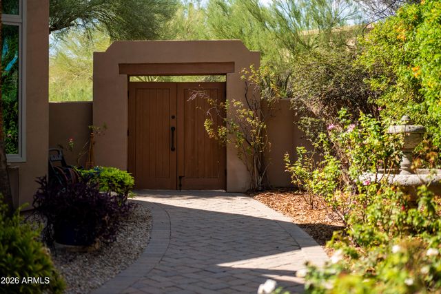 25823 N WRANGLER Road, Scottsdale, AZ 85255