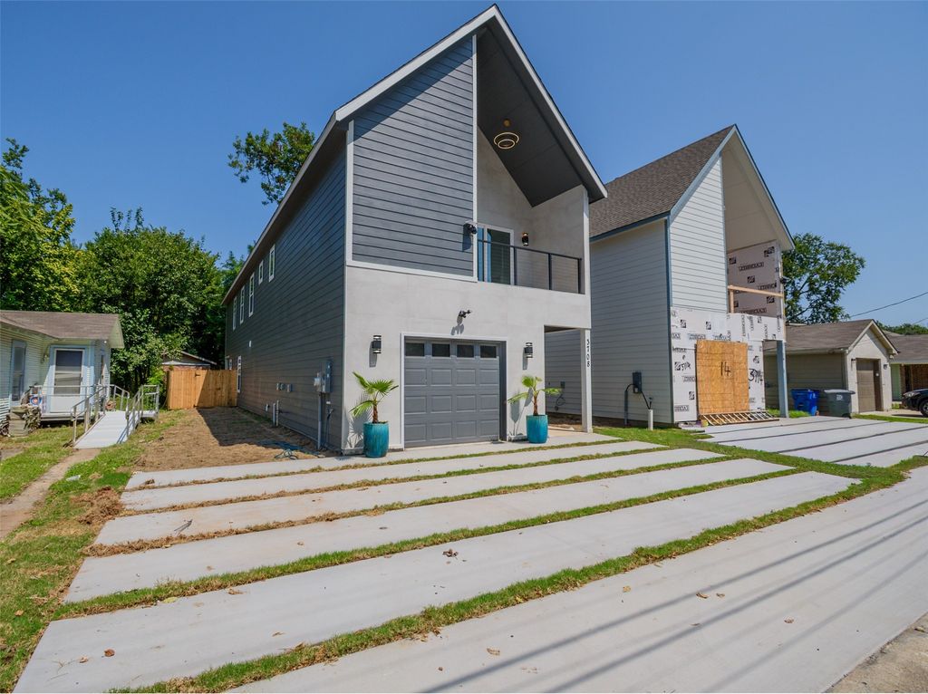 3708 Atlanta Street, Dallas, TX 75215