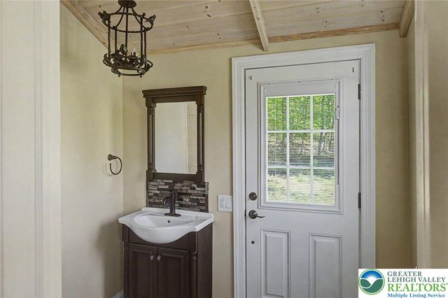 1856 Ringing Rocks Road, Bridgeton Twp, PA 18972
