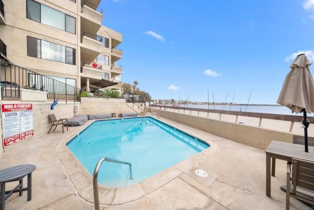1235 Parker Pl 2F, San Diego, CA 92109