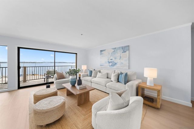 1235 Parker Pl 2F, San Diego, CA 92109