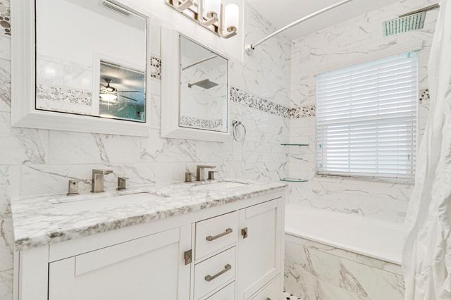 1922 SE Niceville Drive, Port St Lucie, FL 34952