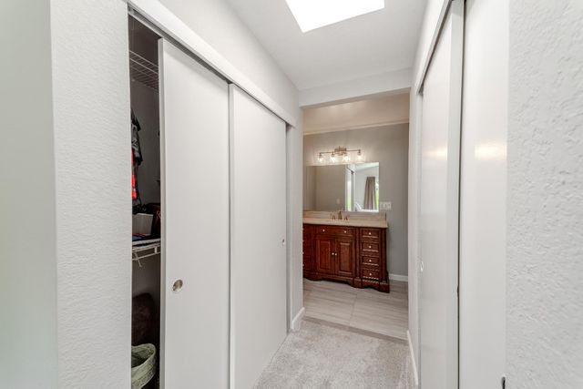 7044 Plume Way, Elk Grove, CA 95758
