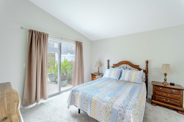 7044 Plume Way, Elk Grove, CA 95758
