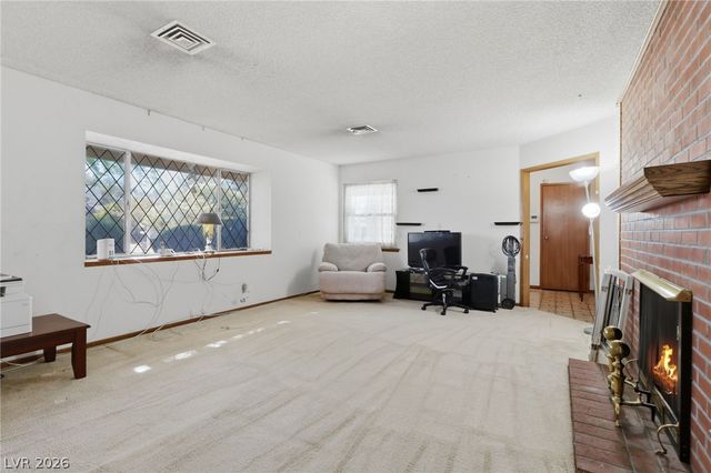 1209 Oak Tree Lane, Las Vegas, NV 89108
