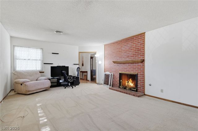 1209 Oak Tree Lane, Las Vegas, NV 89108
