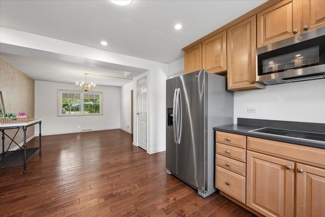 804 N Wente Court, Palatine, IL 60074