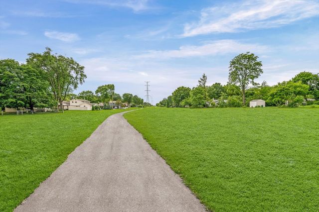 804 N Wente Court, Palatine, IL 60074