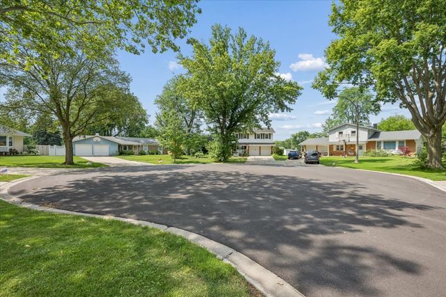 804 N Wente Court, Palatine, IL 60074
