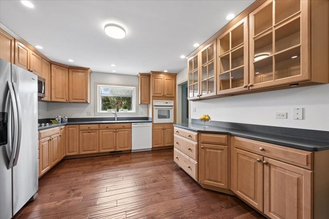 804 N Wente Court, Palatine, IL 60074
