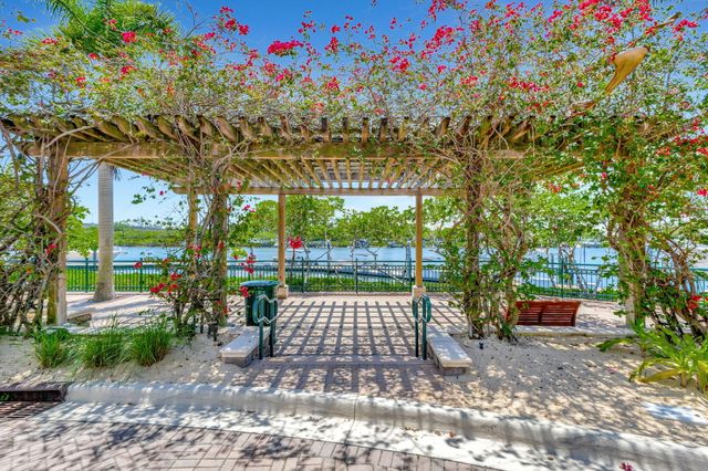 1605 S Us Highway 1 M2-108, Jupiter, FL 33477