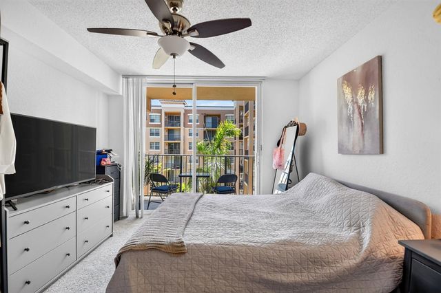 1801 N FLAGLER Drive 727, West Palm Beach, FL 33407