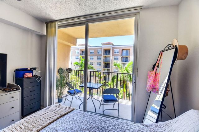 1801 N FLAGLER Drive 727, West Palm Beach, FL 33407