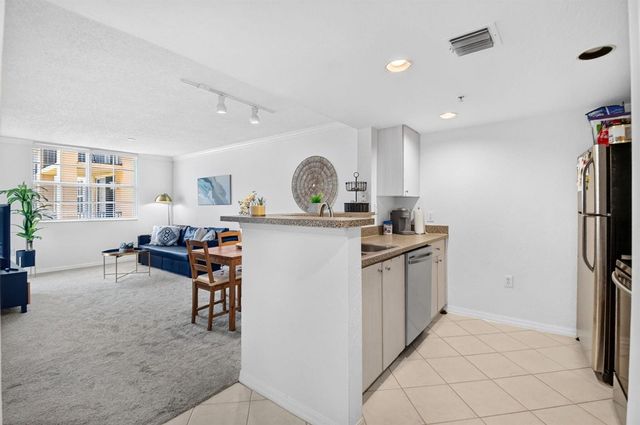 1801 N FLAGLER Drive 727, West Palm Beach, FL 33407