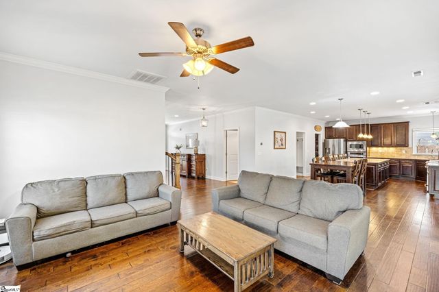 12 Glenbow Court, Simpsonville, SC 29680