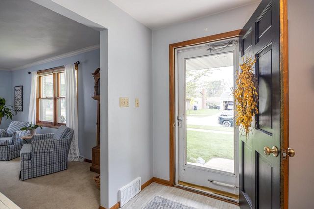 2024 N EUGENE STREET, Appleton, WI 54914