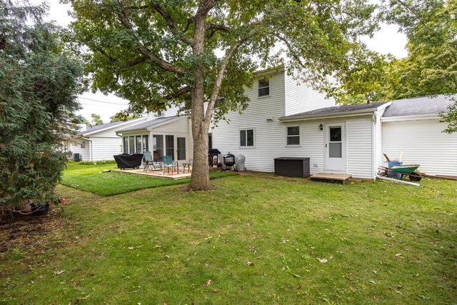 2024 N EUGENE STREET, Appleton, WI 54914