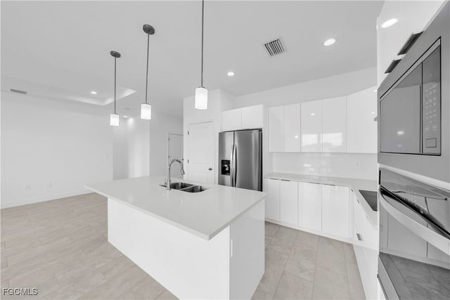 8070 Marsh CIR, Labelle, FL 33935