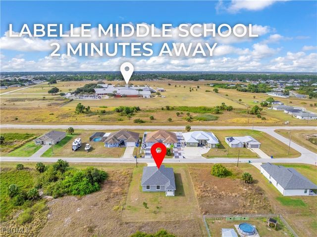 8070 Marsh CIR, Labelle, FL 33935