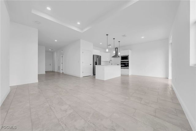 8070 Marsh CIR, Labelle, FL 33935