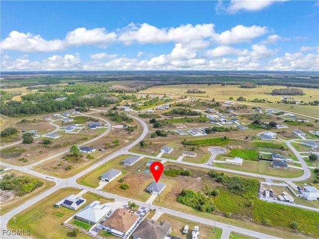 8070 Marsh CIR, Labelle, FL 33935