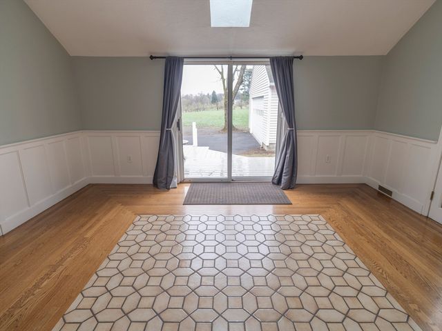 445 Green St, Northborough, MA 01532