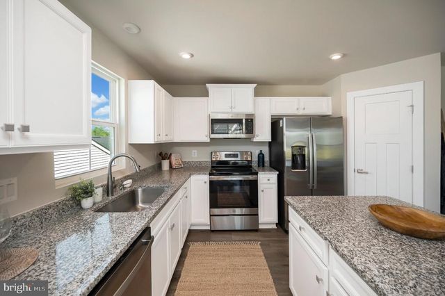 35030 ORCHID LN, Locust Grove, VA 22508