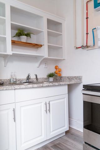 511 N MONROE STREET, Tallahassee, FL 32301