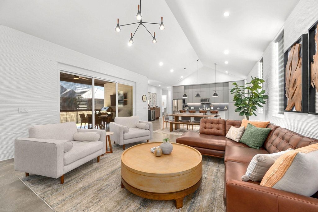 221 Lone Ranger TRL, Georgetown, TX 78628