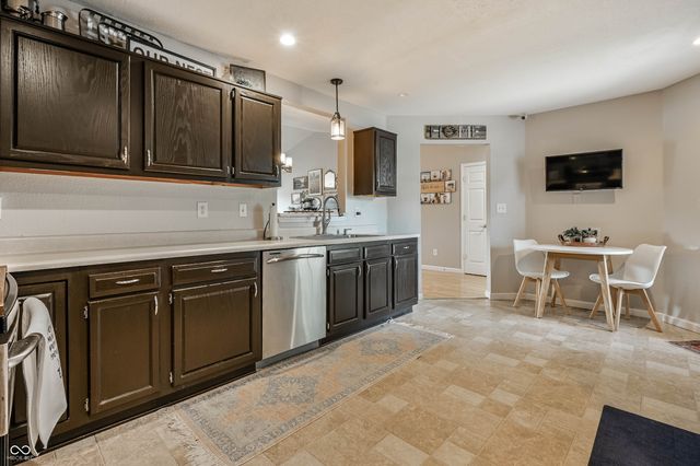 6623 Southern Ridge Drive, Indianapolis, IN 46237