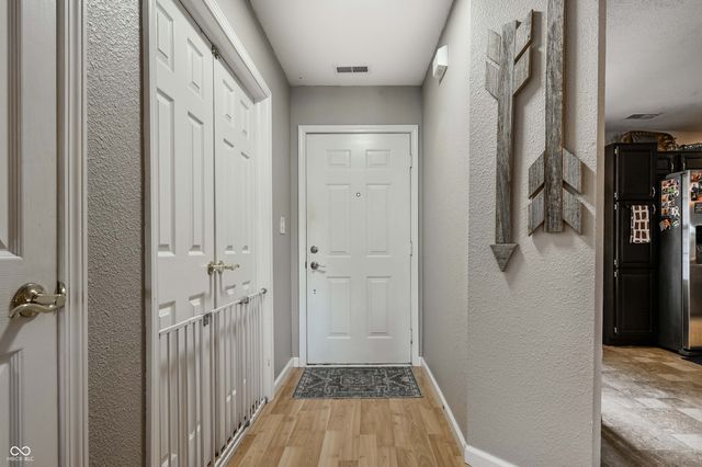 6623 Southern Ridge Drive, Indianapolis, IN 46237