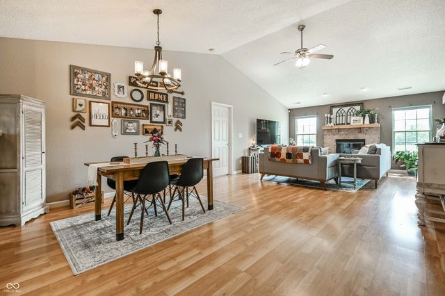 6623 Southern Ridge Drive, Indianapolis, IN 46237