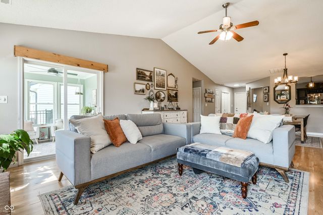 6623 Southern Ridge Drive, Indianapolis, IN 46237