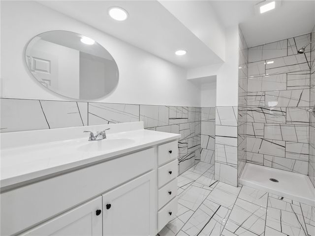 629 Little Meadow Drive, Dayton, OH 45404