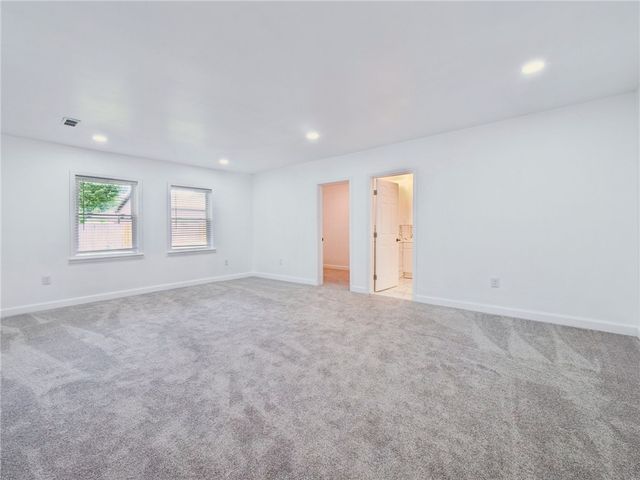629 Little Meadow Drive, Dayton, OH 45404