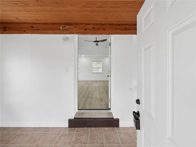 629 Little Meadow Drive, Dayton, OH 45404