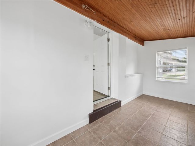 629 Little Meadow Drive, Dayton, OH 45404