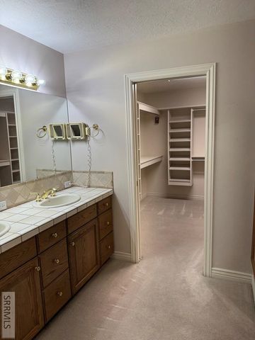 3453 Sun Circle, Idaho Falls, ID 83404