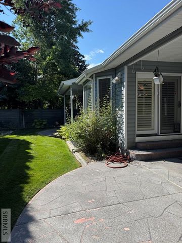 3453 Sun Circle, Idaho Falls, ID 83404